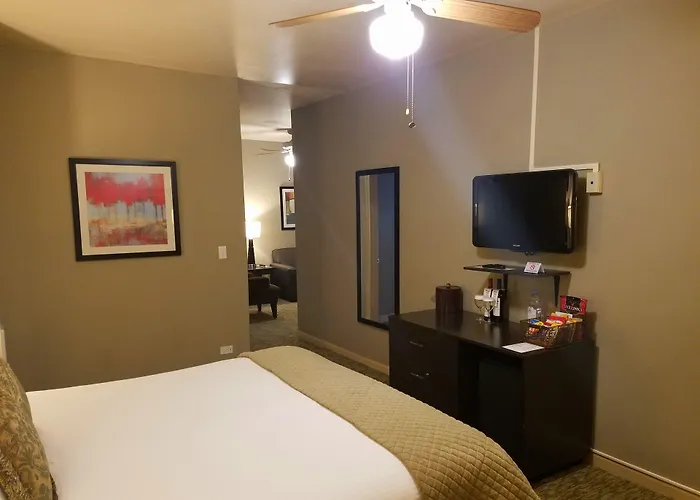 Majestic 3* Chicago