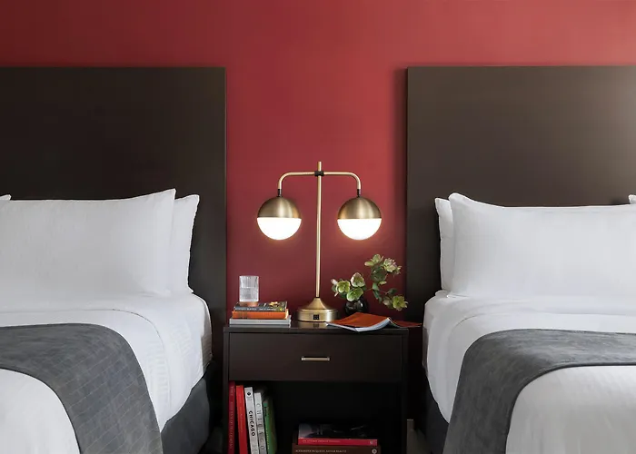 Majestic 3* Chicago
